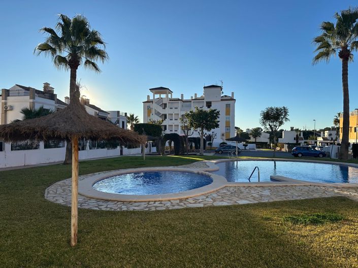 Image No.22-2 Bed Apartment for sale