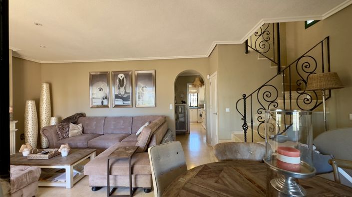 Image No.2-3 Bed Villa for sale