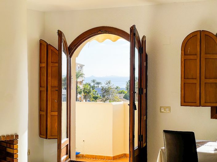 Image No.20-2 Bed Apartment for sale