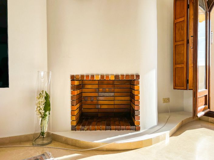 Image No.21-2 Bed Apartment for sale