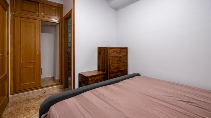 Image No.20-2 Bed Apartment for sale