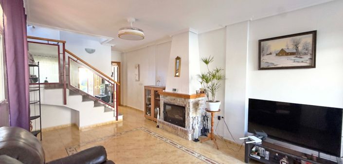 Image No.22-3 Bed Townhouse for sale