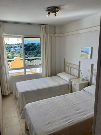 Image No.23-3 Bed Apartment for sale