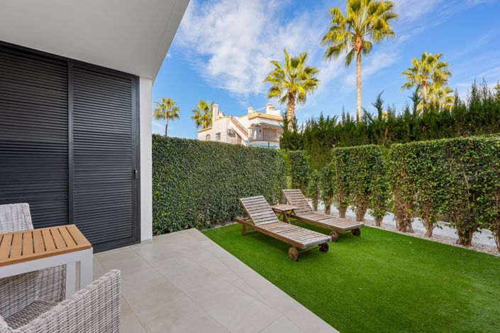 Image No.19-2 Bed Apartment for sale