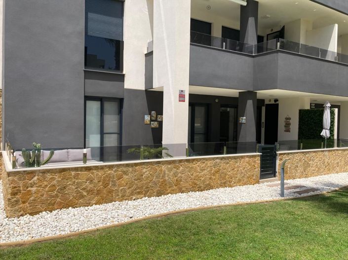 Image No.4-Appartement de 2 chambres à vendre à Los Altos