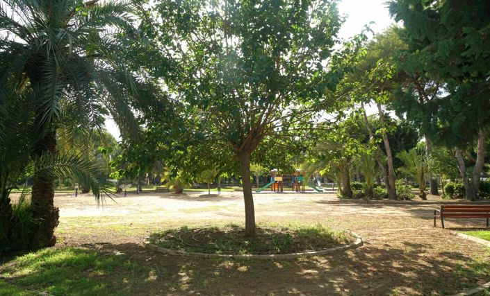 Image No.13-3 Bed Townhouse for sale