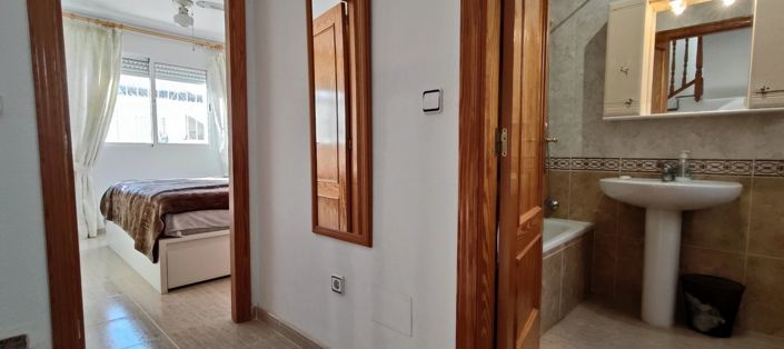 Image No.14-3 Bed Townhouse for sale