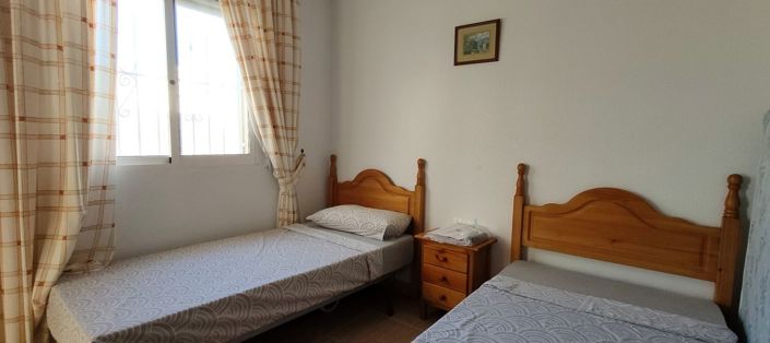 Image No.21-3 Bed Townhouse for sale