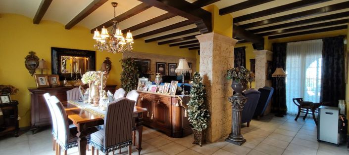 Image No.13-4 Bed Country House for sale