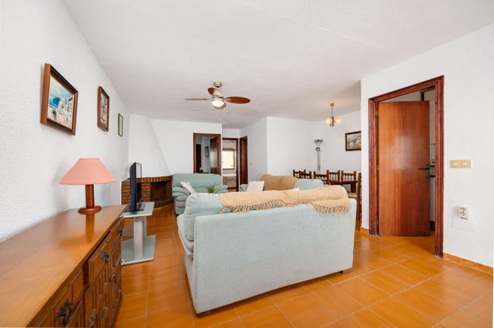 Image No.12-2 Bed Apartment for sale