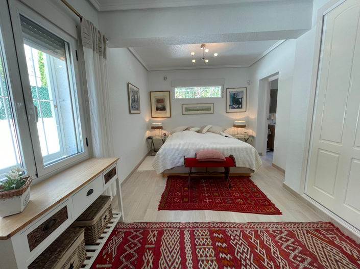 Image No.5-3 Bed Villa for sale