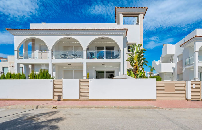 Image No.20-2 Bed Apartment for sale