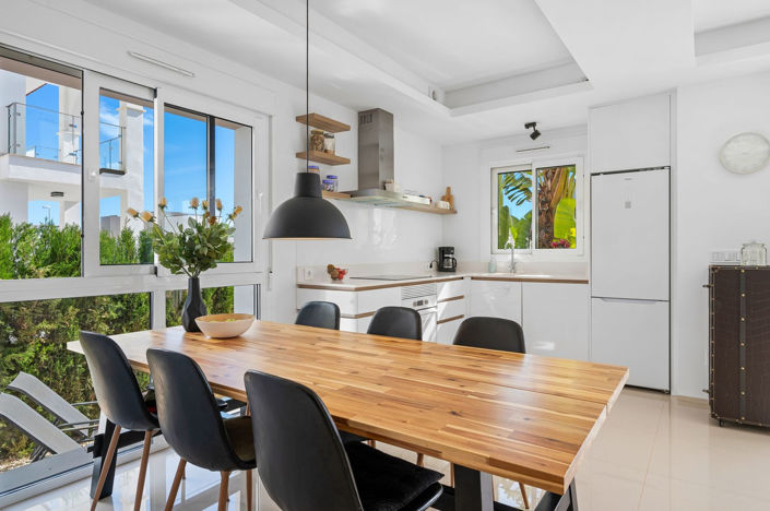 Image No.8-2 Bed Apartment for sale