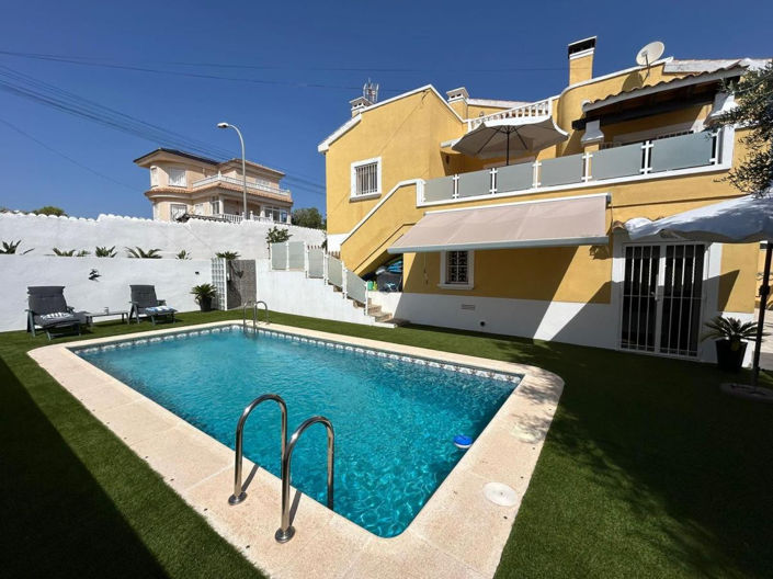Image No.2-3 Bed Villa for sale