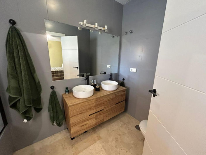 Image No.40-3 Bed Villa for sale