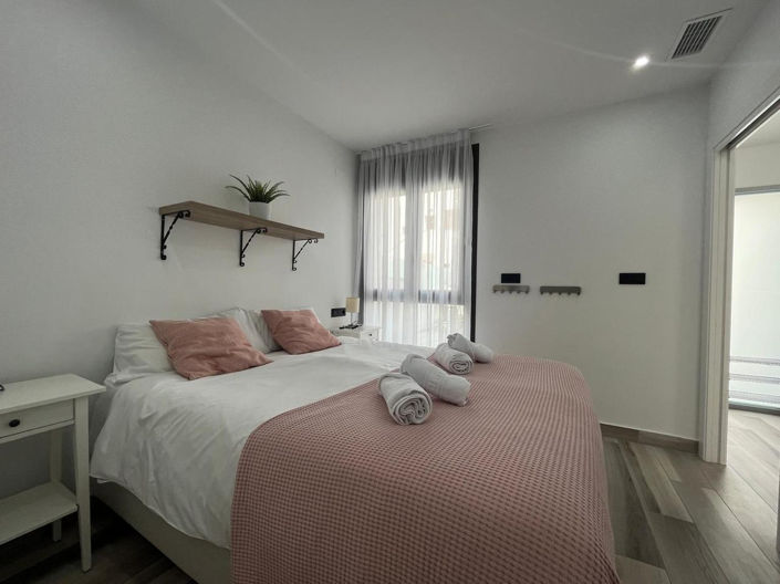 Image No.19-3 Bed Villa for sale