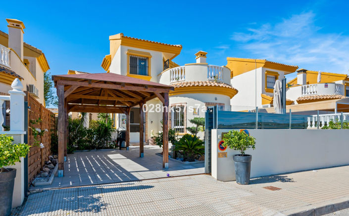 Image No.2-3 Bed Villa for sale