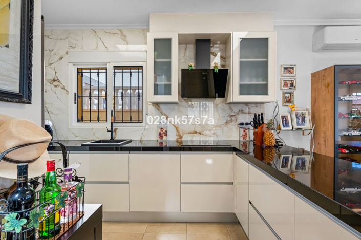 Image No.8-3 Bed Villa for sale