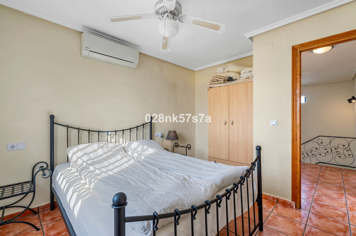 Image No.17-4 Bed Villa for sale