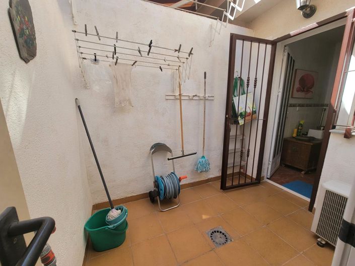 Image No.14-3 Bed Townhouse for sale