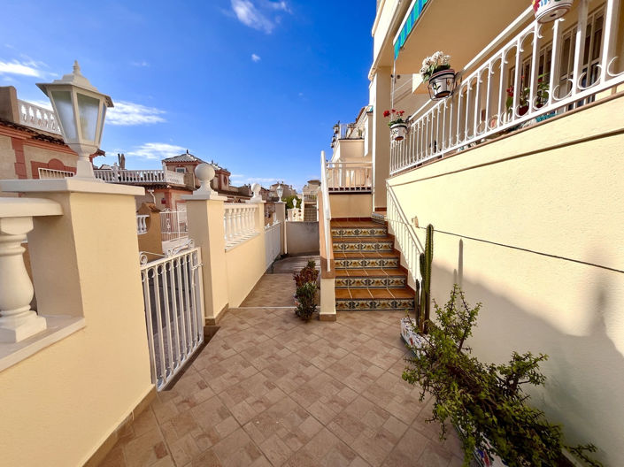 Image No.29-2 Bed Apartment for sale
