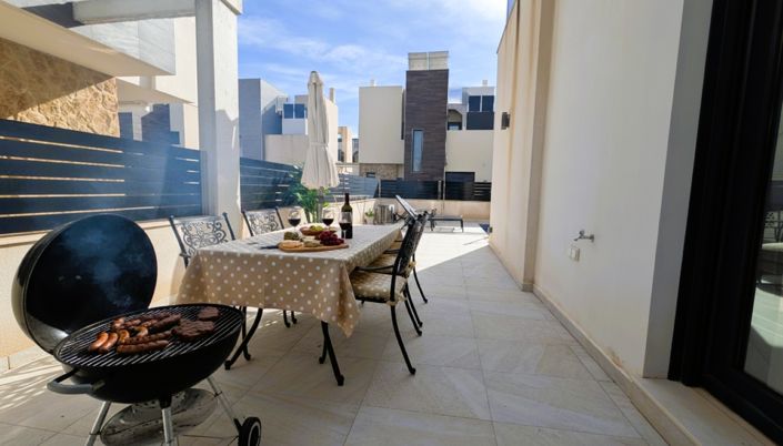 Image No.14-4 Bed Villa for sale