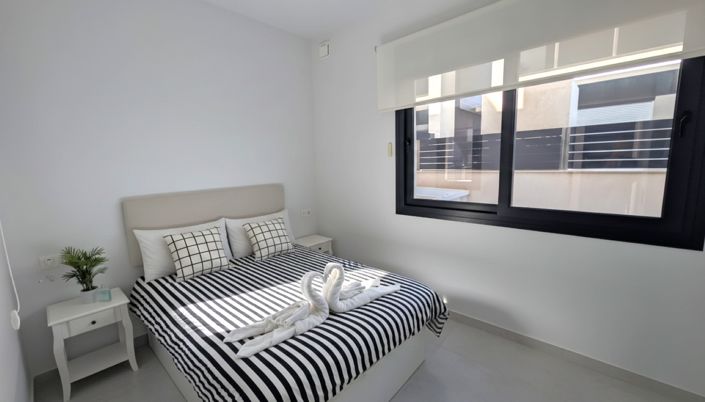 Image No.15-4 Bed Villa for sale