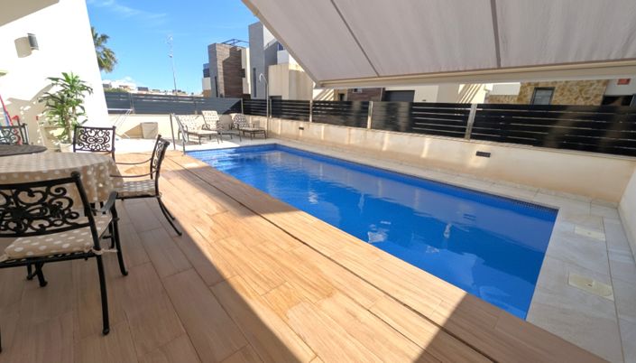 Image No.26-4 Bed Villa for sale