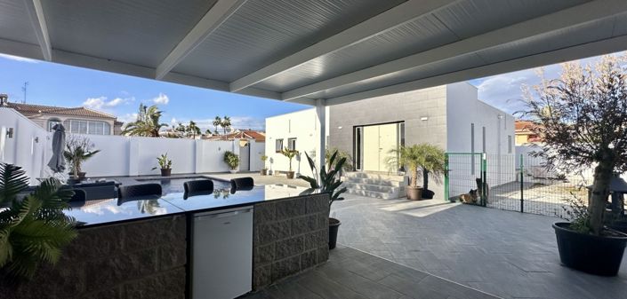 Image No.36-5 Bed Villa for sale