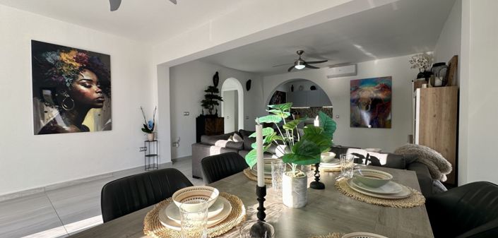 Image No.7-5 Bed Villa for sale