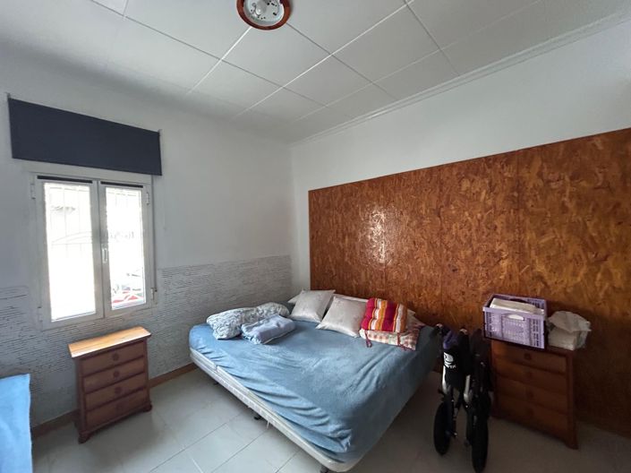 Image No.13-2 Bed Townhouse for sale