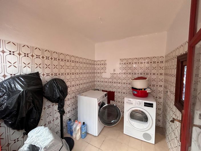 Image No.21-2 Bed Townhouse for sale