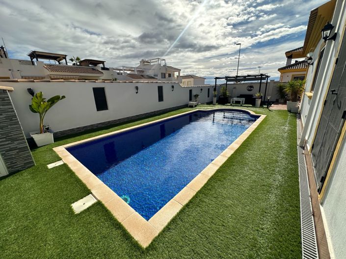 Image No.7-Villa de 2 chambres à vendre à Los Montesinos