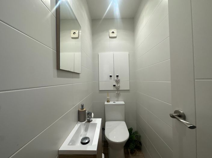 Image No.17-3 Bed Townhouse for sale