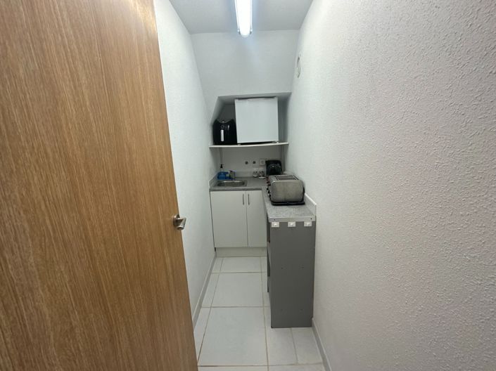 Image No.20-3 Bed Townhouse for sale