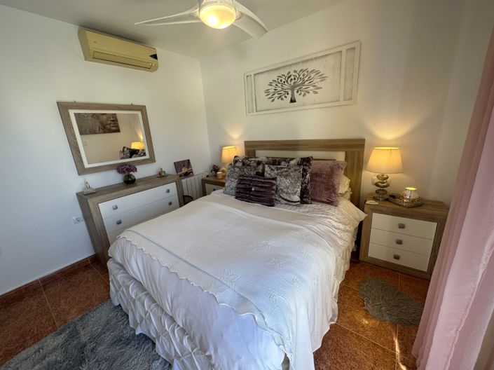 Image No.34-3 Bed Townhouse for sale