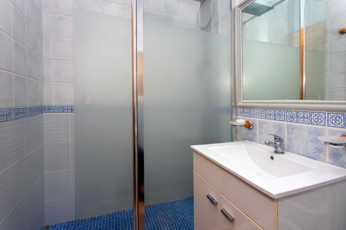 Image No.24-2 Bed Townhouse for sale