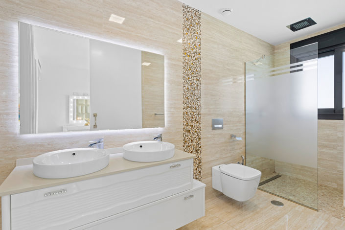 Image No.26-5 Bed Villa for sale