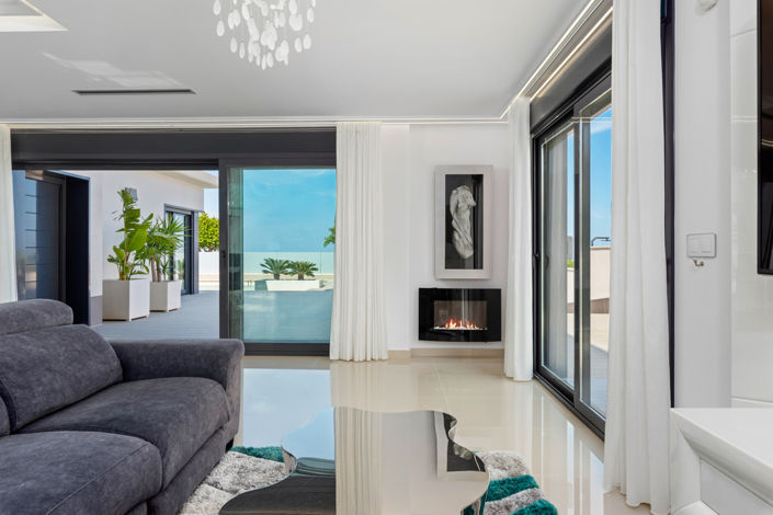 Image No.9-5 Bed Villa for sale