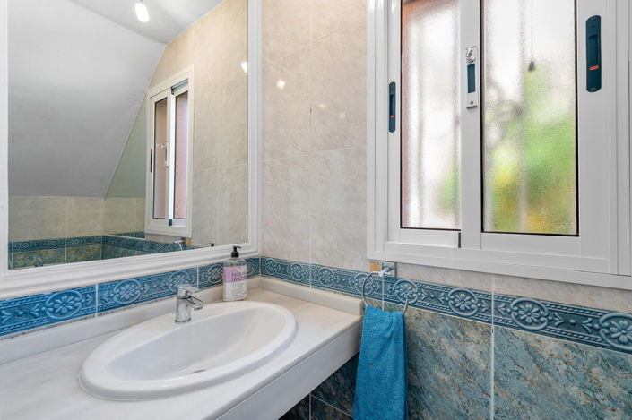Image No.14-3 Bed Townhouse for sale