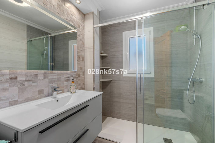 Image No.26-3 Bed Townhouse for sale