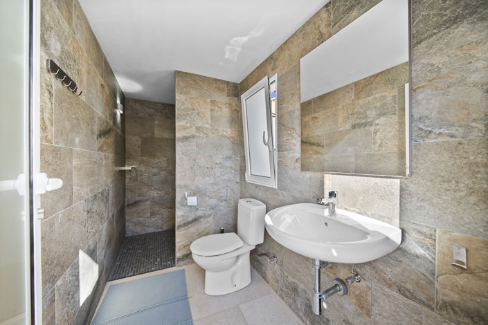 Image No.17-6 Bed Villa for sale