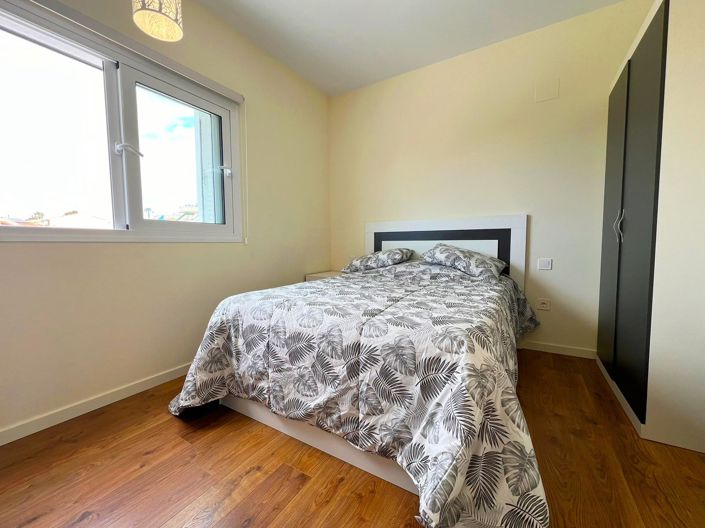 Image No.12-6 Bed Villa for sale