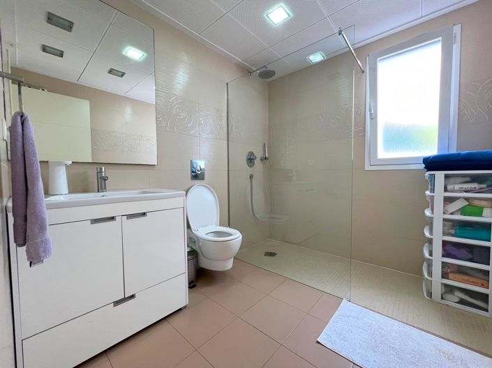 Image No.21-6 Bed Villa for sale