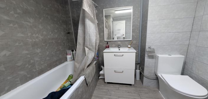 Image No.3-4 Bed Villa for sale