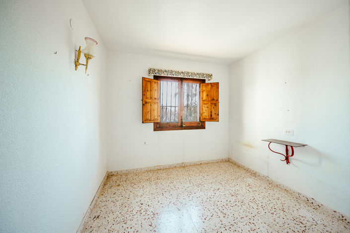 Image No.17-4 Bed Villa for sale