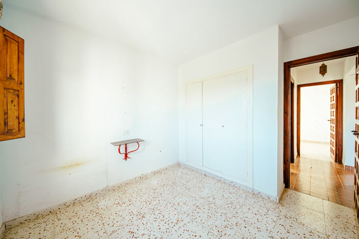 Image No.18-4 Bed Villa for sale