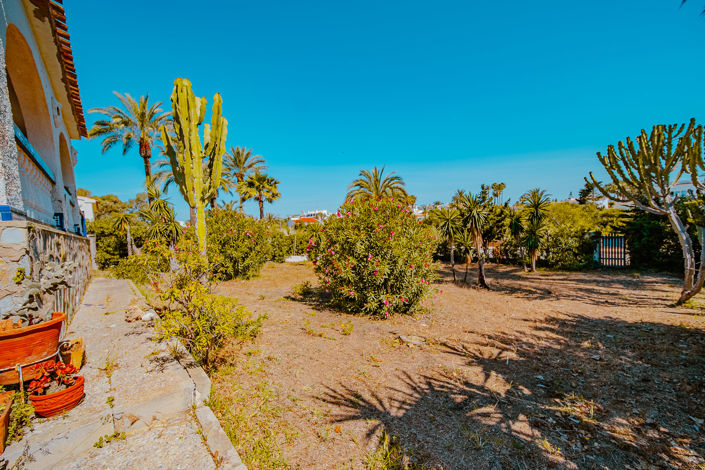 Image No.33-4 Bed Villa for sale