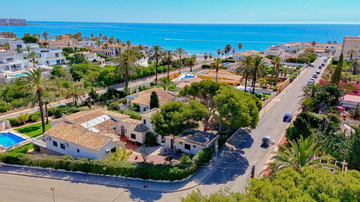 Image No.40-4 Bed Villa for sale