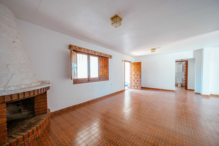 Image No.7-4 Bed Villa for sale